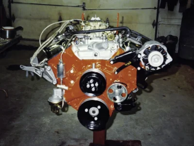 McBurnie Daytona Spyder rebuilt 350 V8 engine front view showing pulleys and accessories